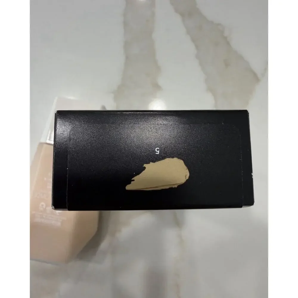 Fenty Beauty Eaze Drop Skin Tint: 05 Light Beige